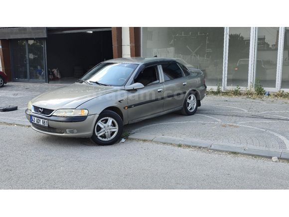 Galeriden Opel Vectra 2.0 CD 1998 Model Afyonkarahisar
