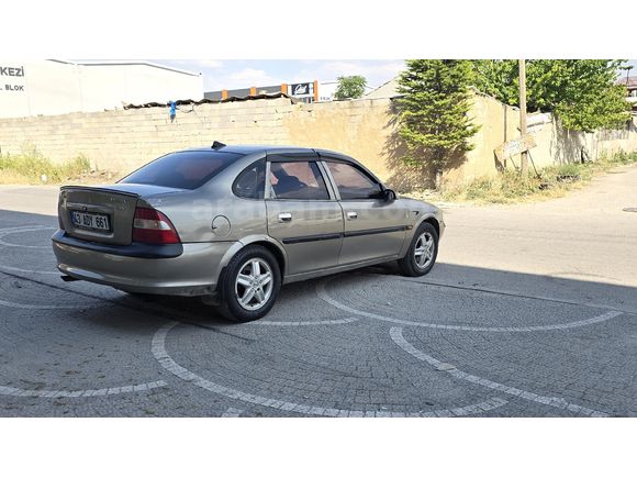Galeriden Opel Vectra 2.0 CD 1998 Model Afyonkarahisar