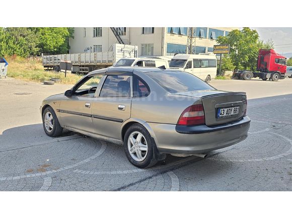 Galeriden Opel Vectra 2.0 CD 1998 Model Afyonkarahisar