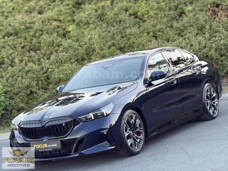 Galeriden BMW i Serisi i5 eDrive 40 M Sport 2023 Model İstanbul 40.000 km Mavi