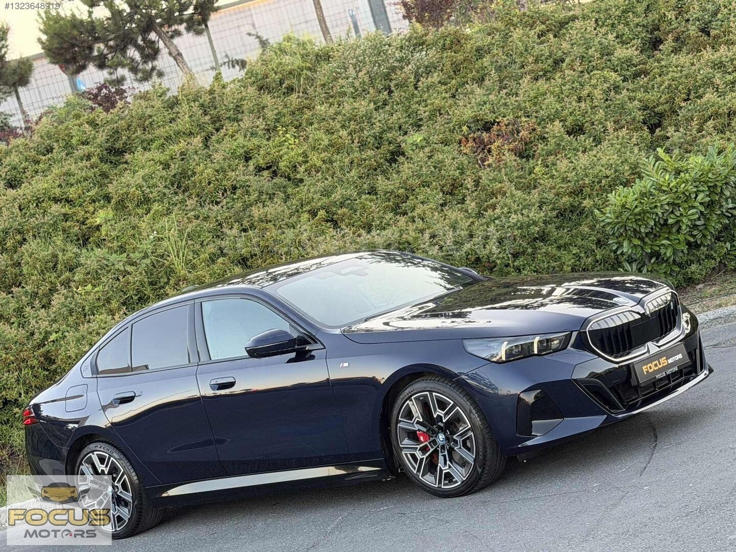 Galeriden BMW i Serisi i5 eDrive 40 M Sport 2023 Model İstanbul 40.000 km Mavi 6