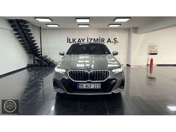 BMW İ5 eDRİVE 40 M SPORT