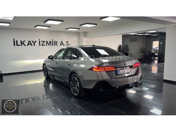 BMW İ5 eDRİVE 40 M SPORT