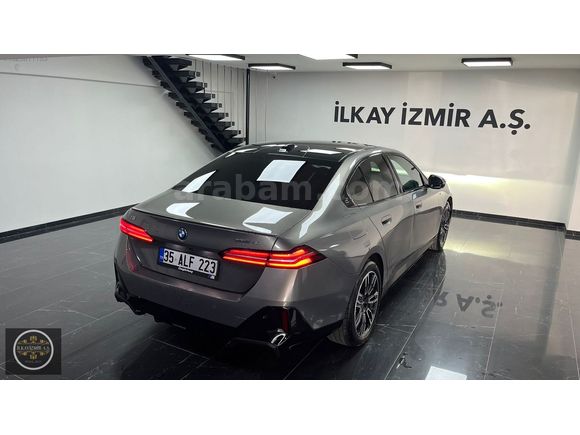 BMW İ5 eDRİVE 40 M SPORT