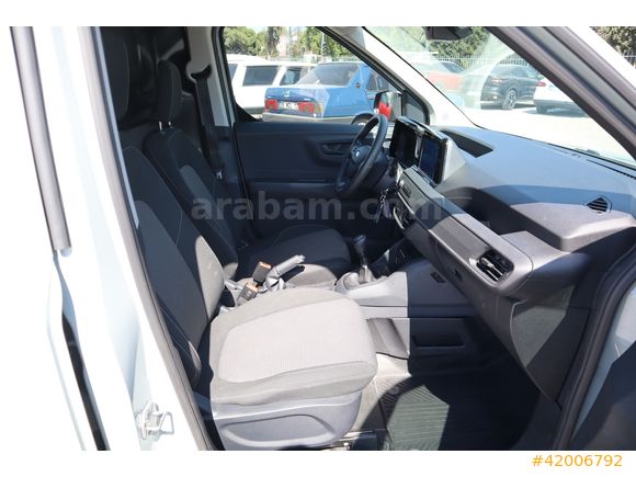 BÜYÜKSOYLU FİLO/2025 FORD TRANSİT COURIER 1.5 ECOBLUE TREND