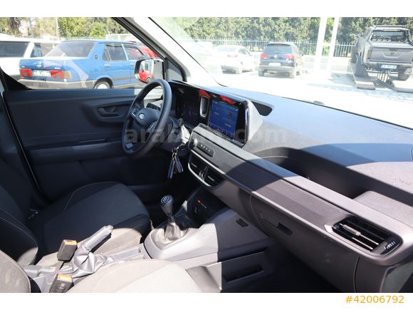 BÜYÜKSOYLU FİLO/2025 FORD TRANSİT COURIER 1.5 ECOBLUE TREND
