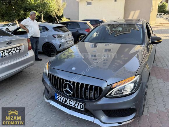 3 parça boyası var sıfır motor Amg görünüm c200d