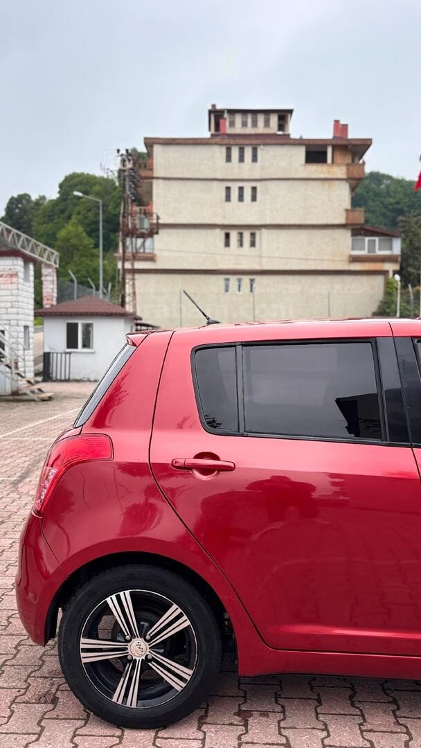 Sahibinden Suzuki Swift 1.3 MT 2009 Model Ordu 173.000 km Kırmızı 7