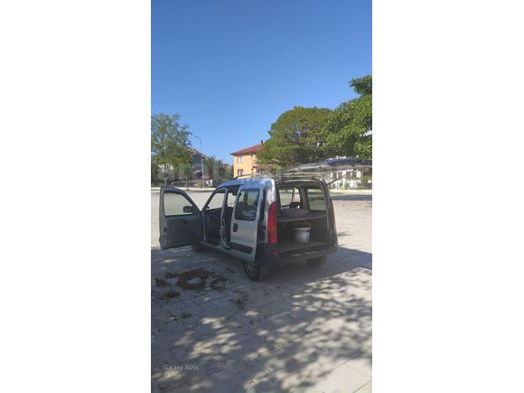 Sahibinden Renault Kangoo Multix 1.5 dCi Expression 2004 Model