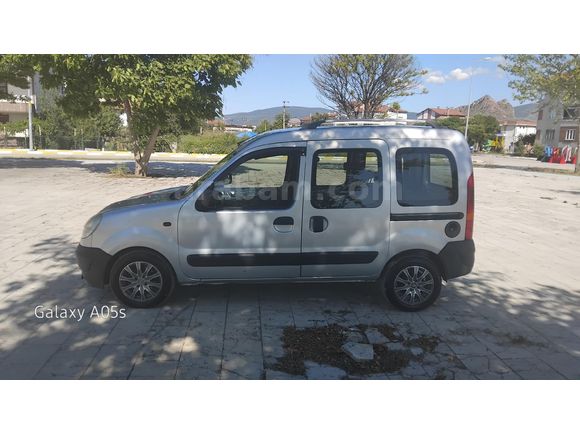 Sahibinden Renault Kangoo Multix 1.5 dCi Expression 2004 Model