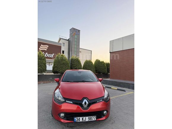 140'Binkm Değişensiz Kan Kırmızı Clio 4