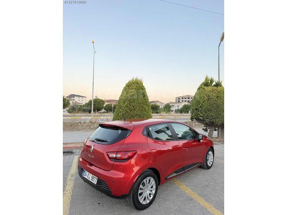 140'Binkm Değişensiz Kan Kırmızı Clio 4