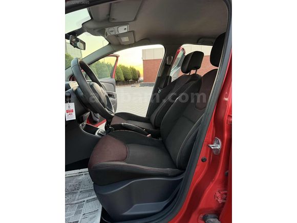 140'Binkm Değişensiz Kan Kırmızı Clio 4