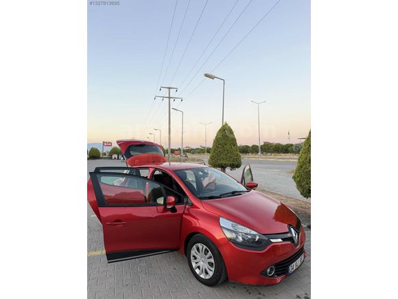140'Binkm Değişensiz Kan Kırmızı Clio 4