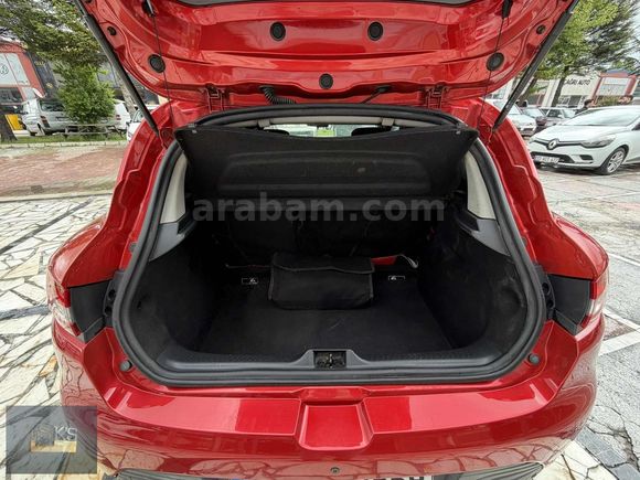 2015 RENAULT CLİO 1.2 JOY MANUEL DEĞİŞENSİZ 147.000 KM