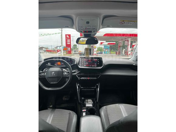 Sahibinden Peugeot 2008 1.2 PureTech Allure 2022 Model 