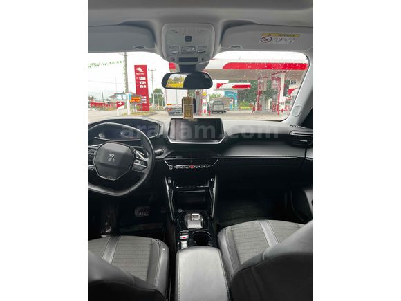 Sahibinden Peugeot 2008 1.2 PureTech Allure 2022 Model 