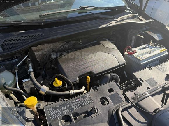 2014 MODEL CLİO 1.2 JOY EKSTRALI 102.000 KM BOYASIZ DEĞİŞENSİZ