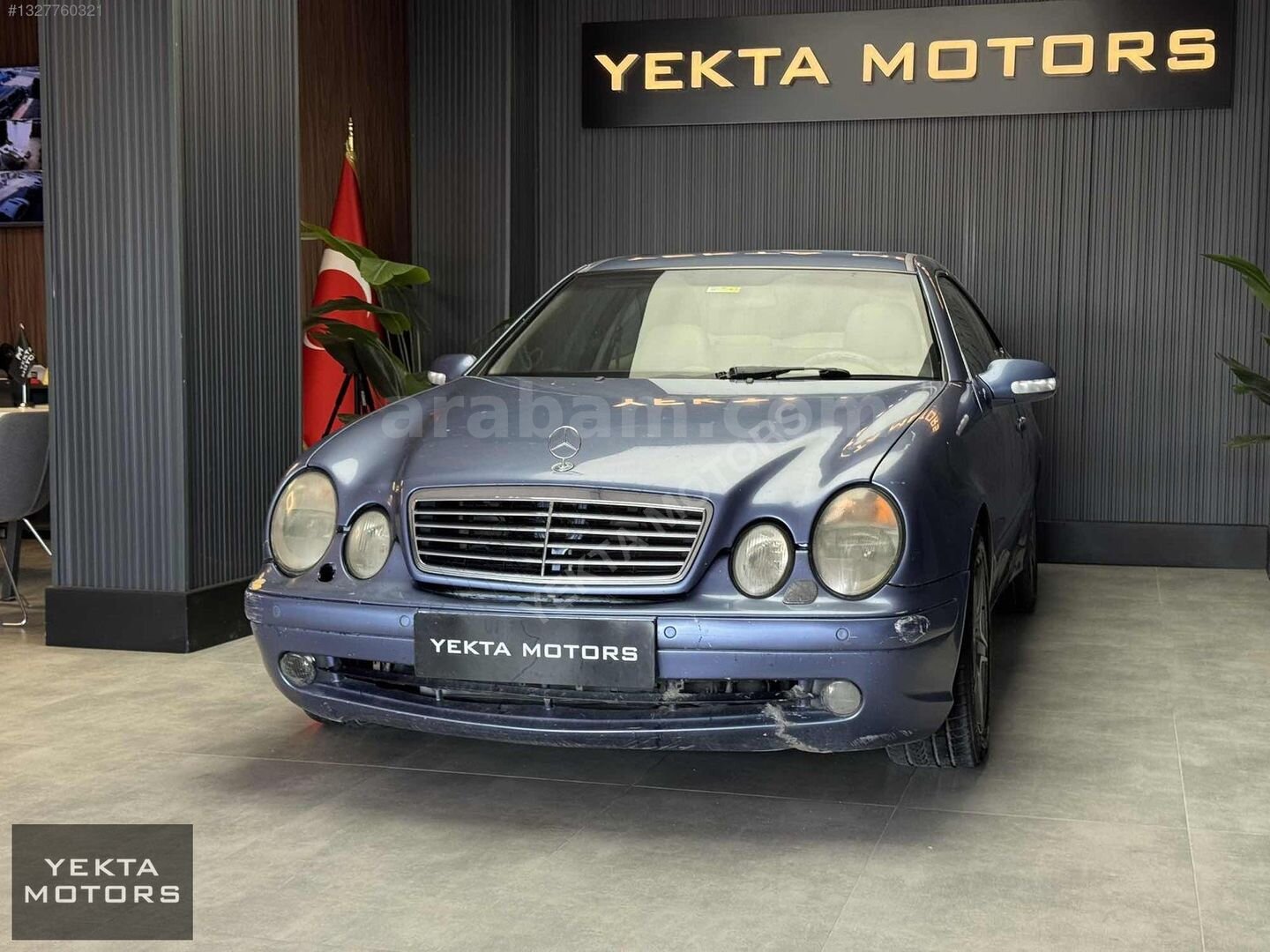 Galeriden Mercedes - Benz CLK 200 Kompressor Elegance 2001 Model İstanbul 300.000 km Mavi 2