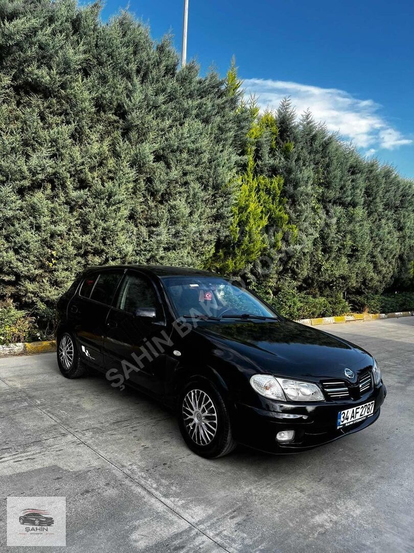 Galeriden Nissan Almera 1.5 Comfort 2001 Model Düzce 300.000 km Siyah 4