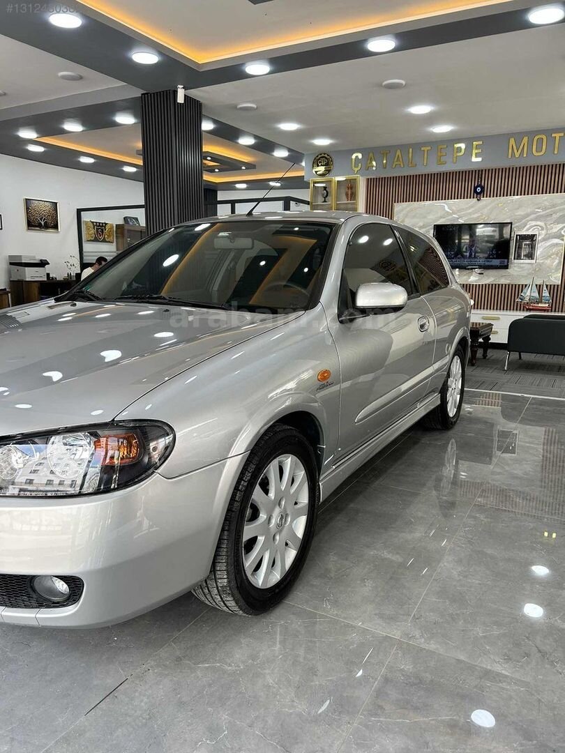 Galeriden Nissan Almera 1.5 Visia 2003 Model İstanbul 155.284 km Gri 3