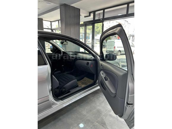 TR DE TEK ALMERA DİZEL MANUEL VİSİA PAKET