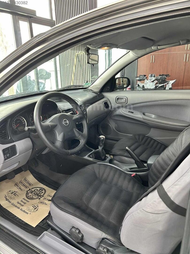Galeriden Nissan Almera 1.5 Visia 2003 Model İstanbul 155.284 km Gri 6