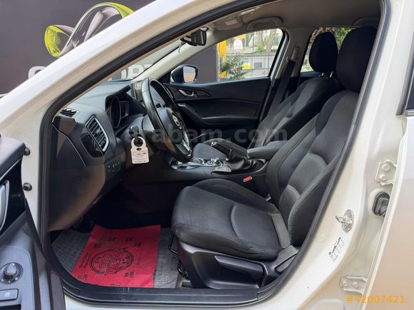 HATASZ 2014 MAZDA 3 1.5 SKYACTİVE OTOMATİK-K.ISITMA-G.GÖRÜŞ-AZKM
