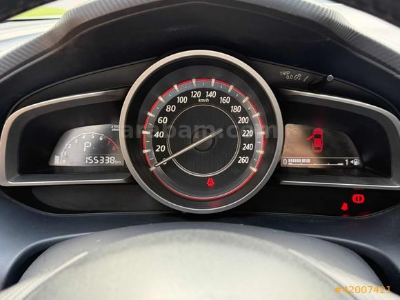 HATASZ 2014 MAZDA 3 1.5 SKYACTİVE OTOMATİK-K.ISITMA-G.GÖRÜŞ-AZKM