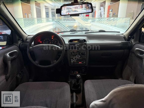 Full Bakımlı Eksiksiz Opel Corsa 1.4 GLS