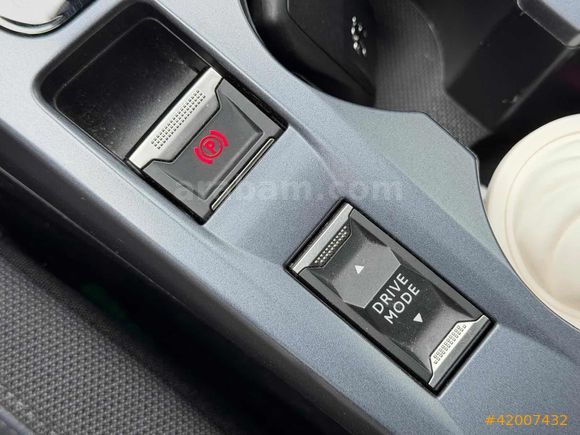 ESİLA MOTORS'DAN 2020 MODEL PEUGEOT 2008 1.2 PURETECH ACTİVE