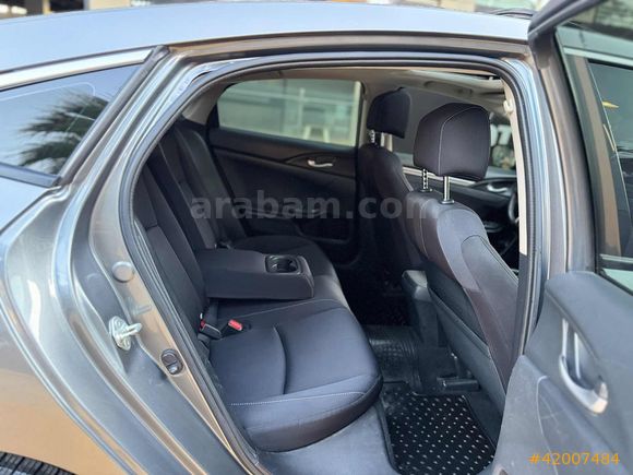 ESİLA MOTORS'DAN 2018 MODEL HONDA CİVİC ELEGANCE 0,99 KREDİ