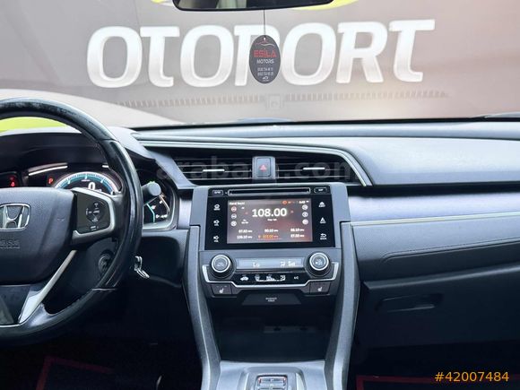 ESİLA MOTORS'DAN 2018 MODEL HONDA CİVİC ELEGANCE 0,99 KREDİ