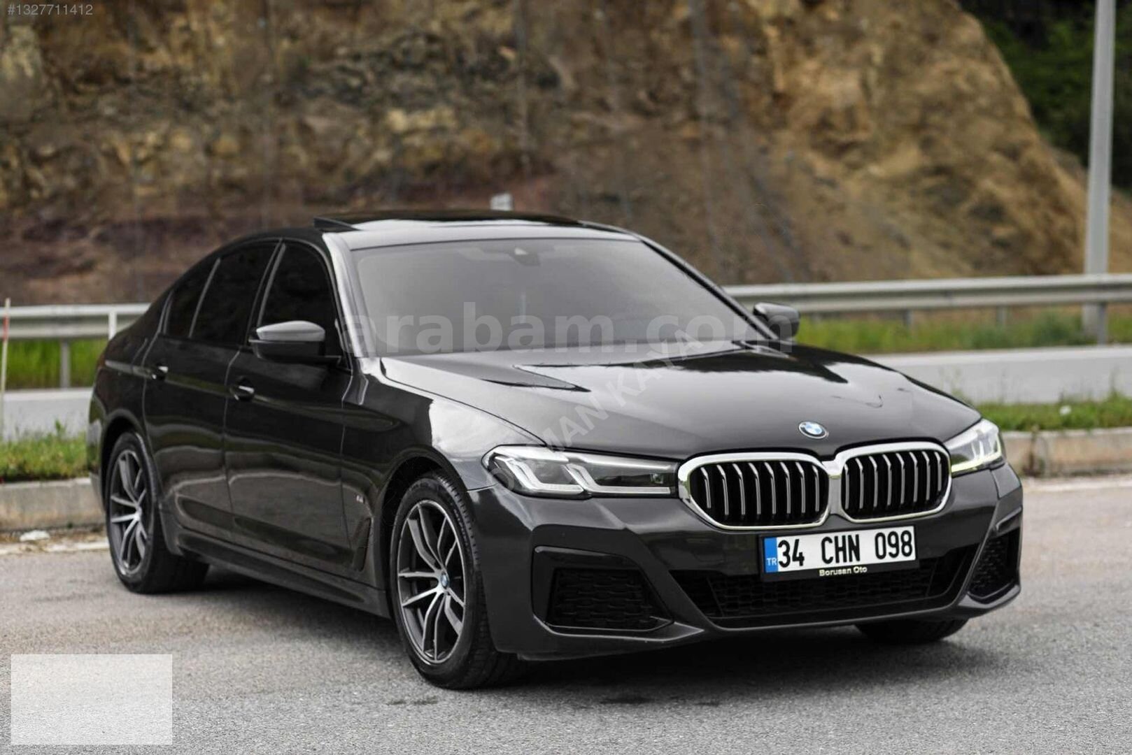 Galeriden BMW 5 Serisi 520i Special Edition M Sport 2020 Model Çorum 200.000 km Füme 6
