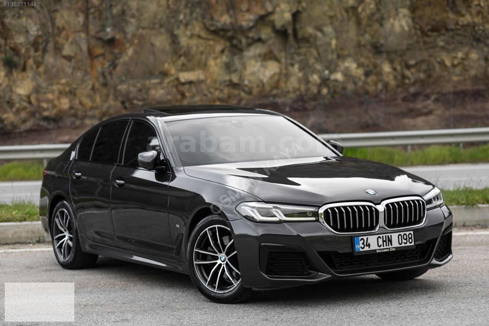 Galeriden BMW 5 Serisi 520i Special Edition M Sport 2020 Model Çorum 200.000 km Füme 4