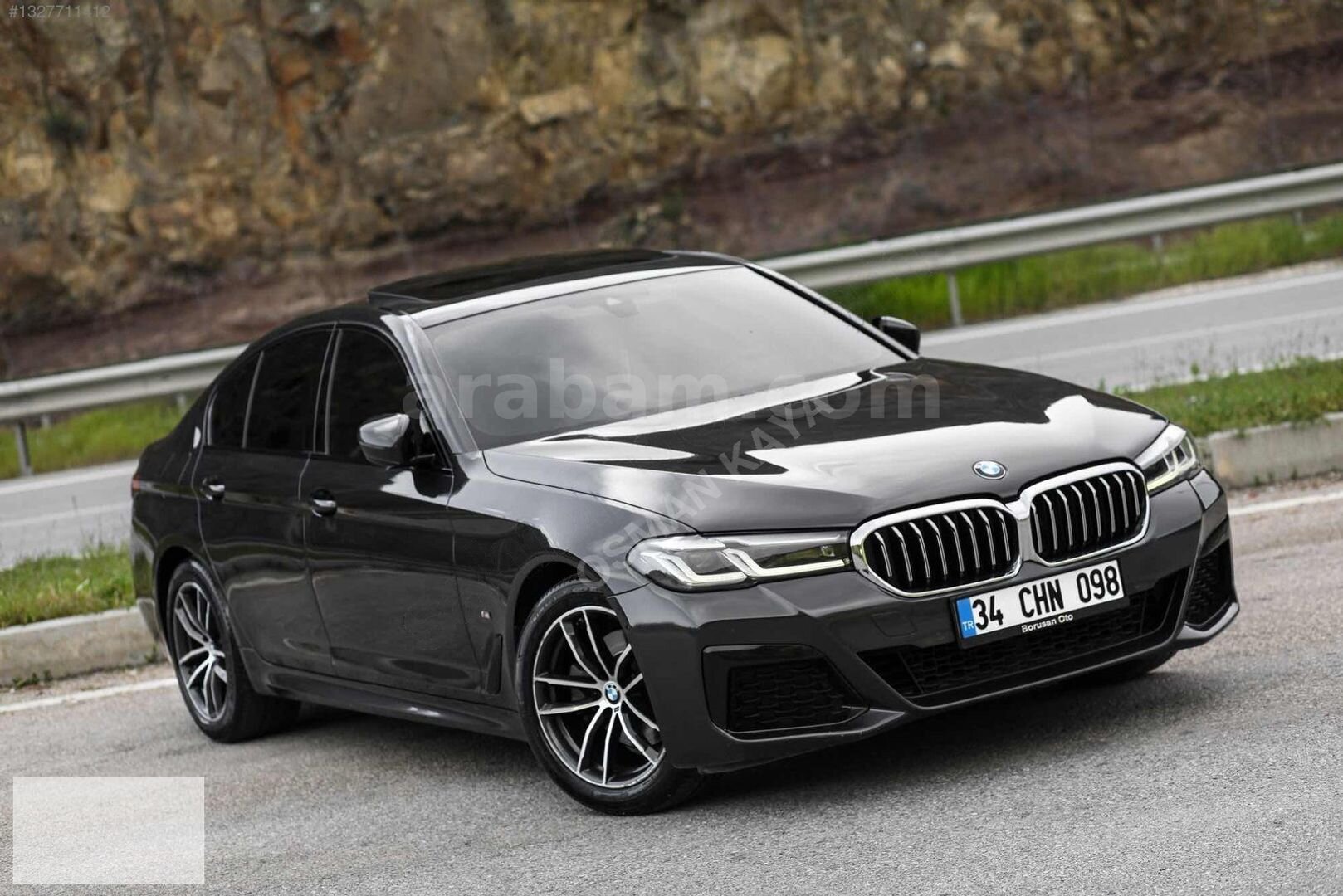 Galeriden BMW 5 Serisi 520i Special Edition M Sport 2020 Model Çorum 200.000 km Füme 2