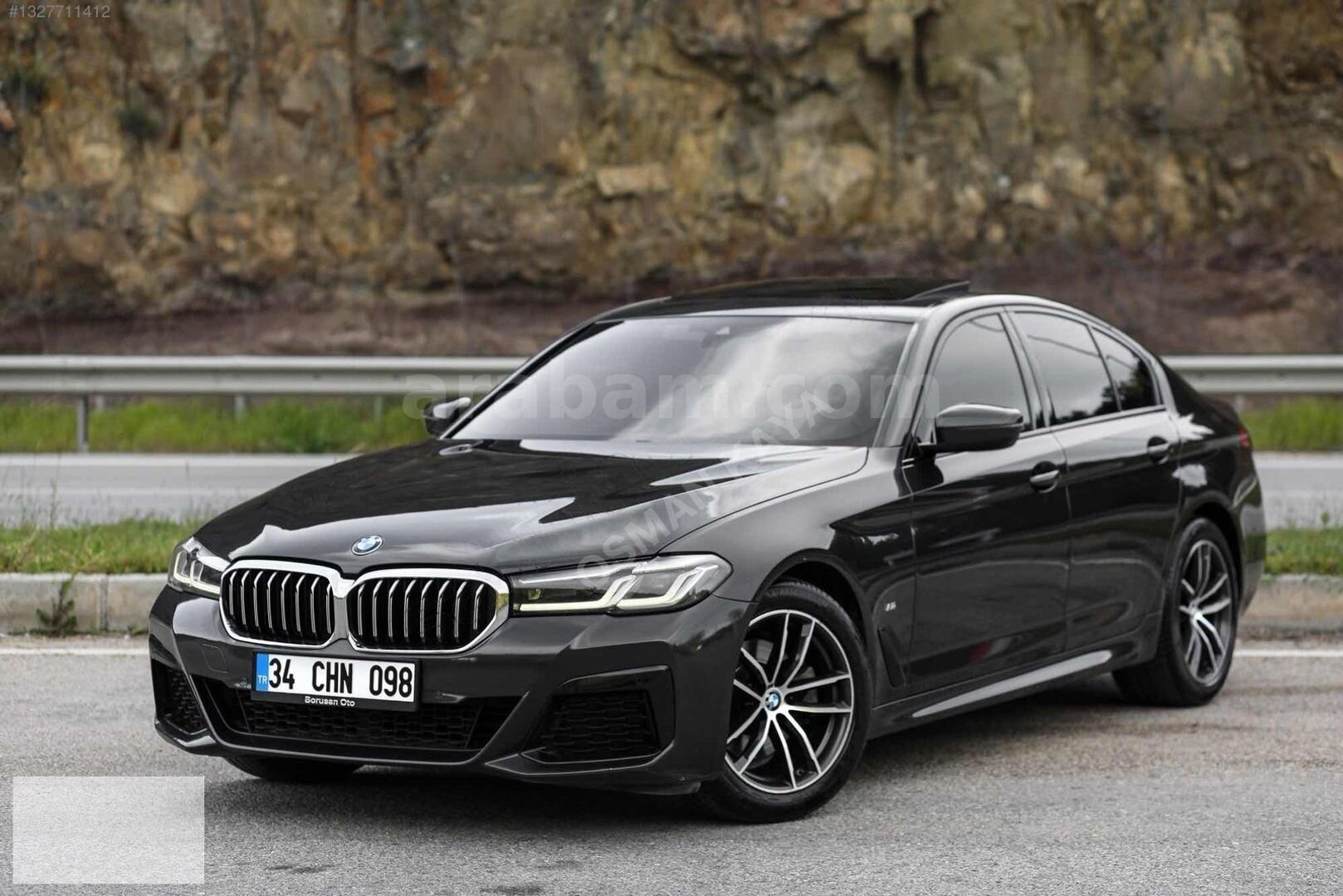 Galeriden BMW 5 Serisi 520i Special Edition M Sport 2020 Model Çorum 200.000 km Füme 5
