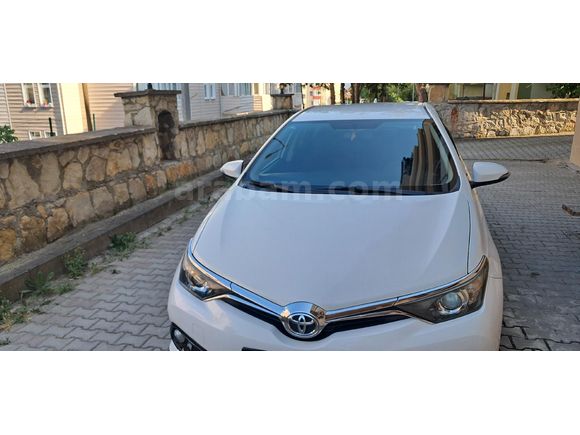 Sahibinden Toyota Auris 1.6 Active 2018 Model