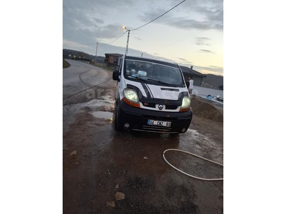 Sahibinden Renault Trafic Multix 1.9 dCi Grand Confort 2004 Model