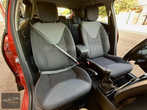 VitalMotors'dan 2015 RENAULT CLİO 1.5 DCİ ICON