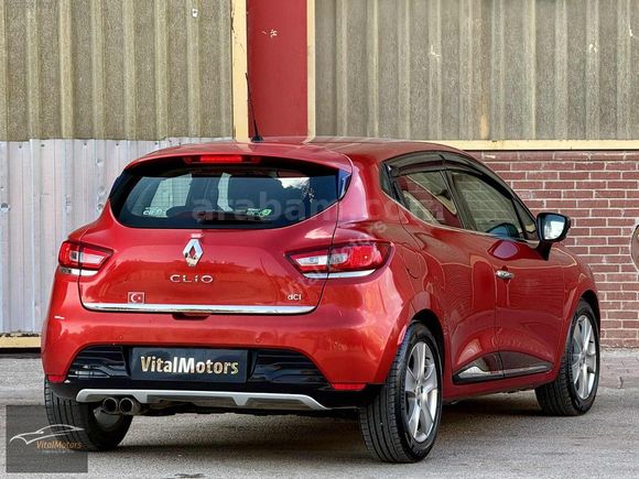 VitalMotors'dan 2015 RENAULT CLİO 1.5 DCİ ICON