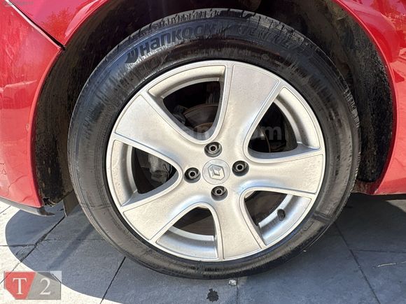 **K.K 12 AY TAKSİT İMKANI** TEKBAŞ MALTEPE' DEN RENAULT CLİO