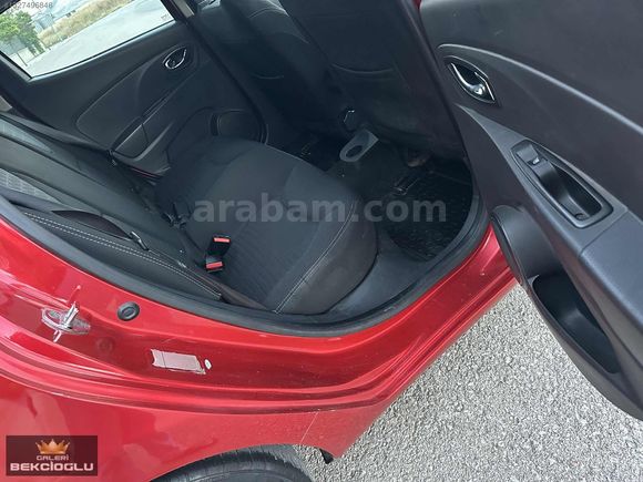2014 clio. 1.5. Dci İcon Otomatik vites Değişensiz 4 boya