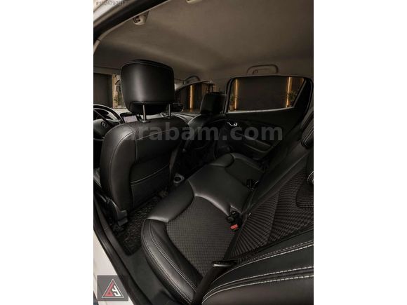 BİYA AUTO'DAN 2017 MODEL (18 ÇIKIŞLI) RENAULT CLİO 1.5 DCI ICON.