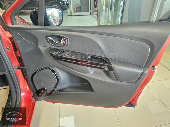 2014 MODEL CLIO İCON DEĞİŞENSİZ 177 BİN KM DE