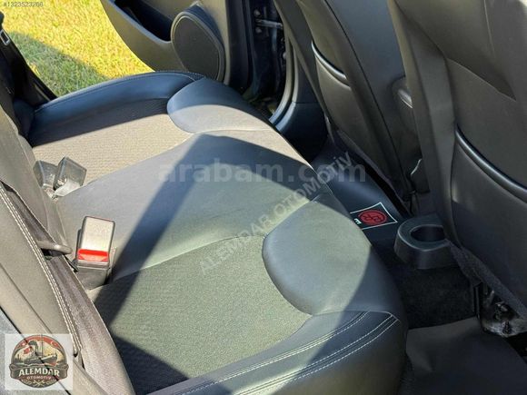 İLK SAHİBİNDEN İCON 1.5 DCİ OTOMATİK HATASIZ SERVIS BAKIMLI