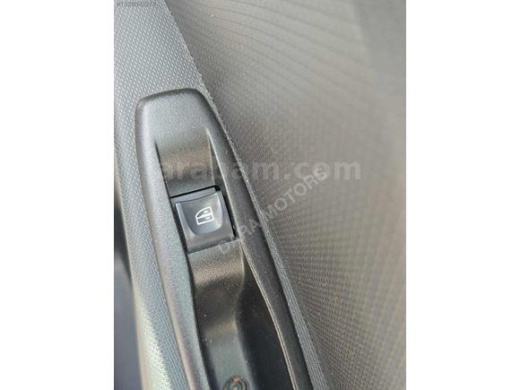 Dara Motors Hatasız İcon Clio Otomatik Vites