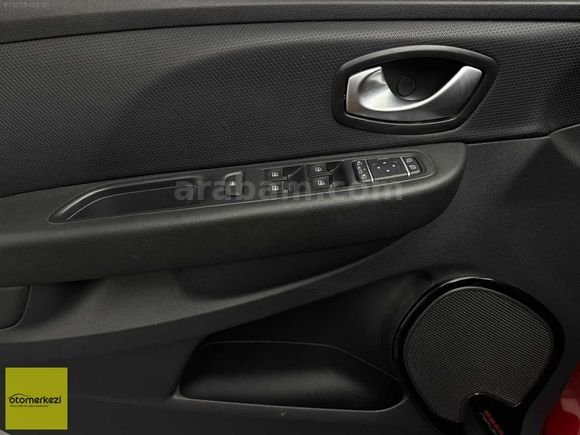 OTOMERKEZI ESKISEHIR den 2019 MODEL 1.5DCI ICON CLIO