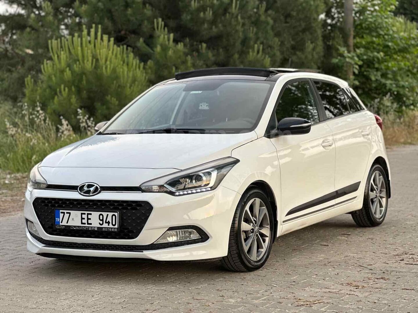 Sahibinden Hyundai i20 1.4 MPI Elite Smart 2015 Model Yalova 110.000 km Beyaz 2