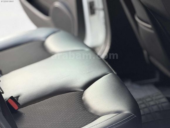 DEĞİŞENSİZ~ 2018 MODEL~CLİO İCON~OTOMOTİK VİTES~